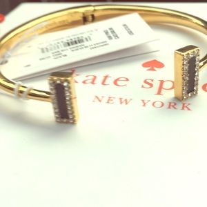 🗣SOLD: Authentic NWT Spade Bar bangle